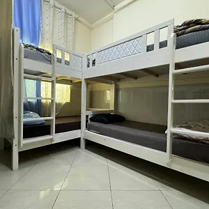 hostel-happy-living.dubaihotelsoffers.com/
